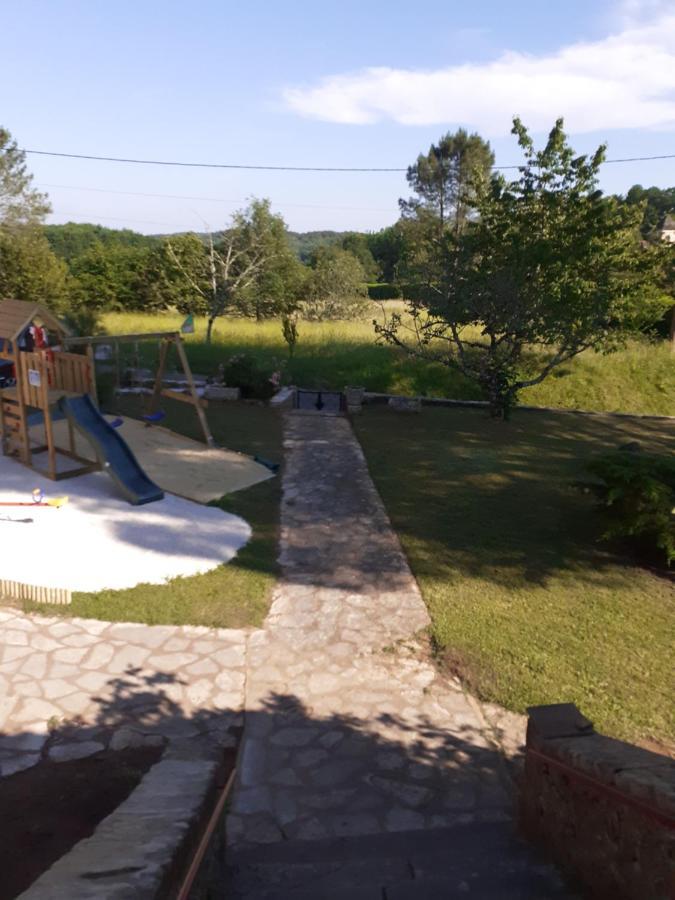 Gite "Las Casitas Du Lot" Dans Le Perigord Frayssinet-le-Gélat Exterior foto