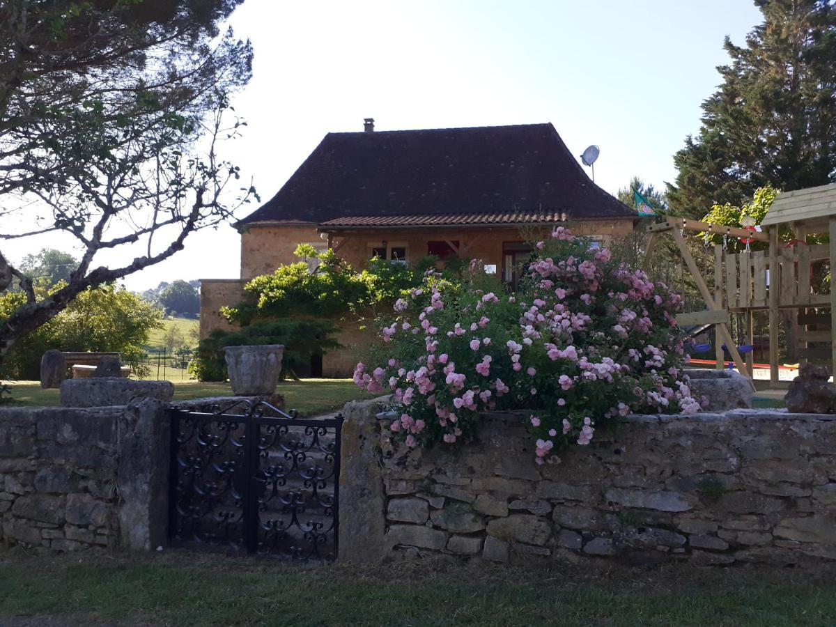 Gite "Las Casitas Du Lot" Dans Le Perigord Frayssinet-le-Gélat Exterior foto
